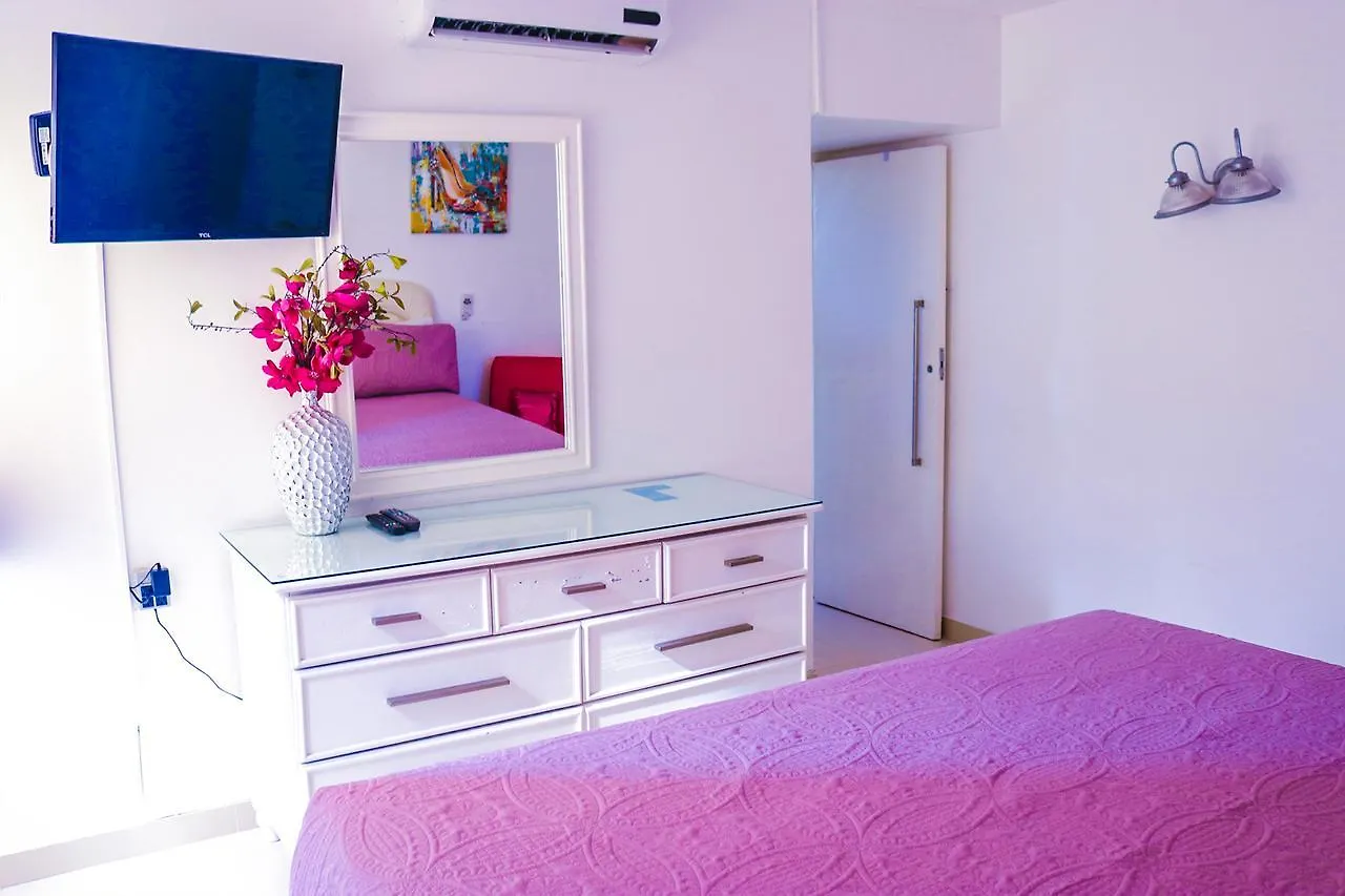 Daire Surf Turf Two Bedroom Suite At Turtle Towers Ocho Rios Jamaika